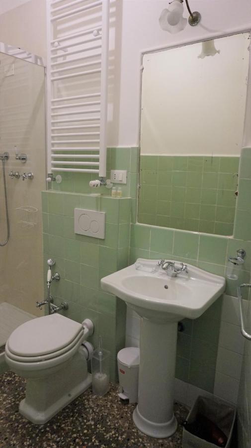 Le Coccole Panzió Genova Kültér fotó